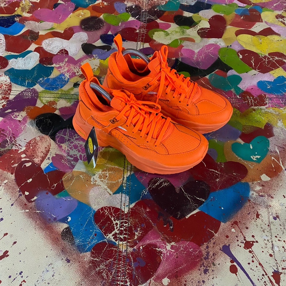 Brand black Los Angeles sneakers 
Vibram sole